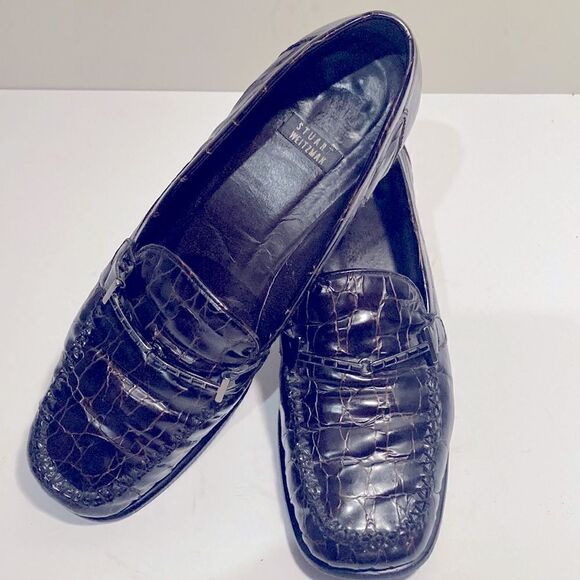 Vintage Stuart Weitzman brown croc leather slip on loafers 1.5” heel - Picture 3 of 8